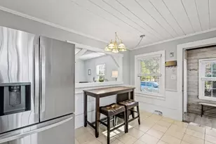 61 Morton Ave, New Bedford, MA 02745 - Photo 7