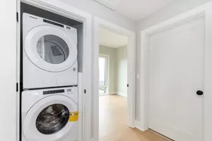 379 Somerville Ave, Somerville, MA 02143 - Photo 11