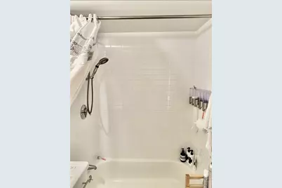 2 Earhart #121, Cambridge, MA 02141 - Photo 15