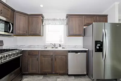 3040 Cranberry Hwy #32, Wareham, MA 02538 - Photo 7