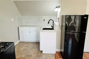 185 County St, New Bedford, MA 02740 - Photo 3