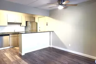 576 Washington St, Weymouth, MA 02188 - Photo 9