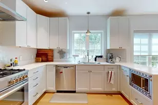 21 Crowninshield Rd, Brookline, MA 02446 - Photo 5