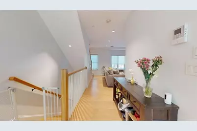 21 Crowninshield Rd #17, Brookline, MA 02446 - Photo 9