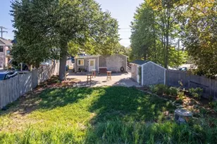 162 Main St, Essex, MA 01929 - Photo 1