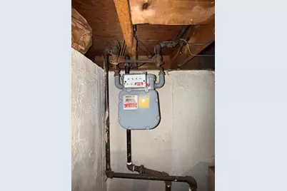 98 Greenpoint Cir, Chicopee, MA 01020 - Photo 7