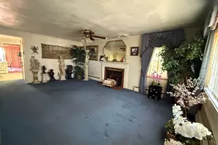 98 Greenpoint Cir, Chicopee, MA 01020 - Photo 9