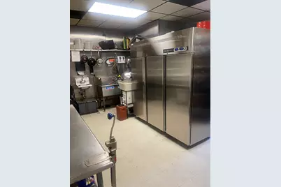 197 North St, Newton, MA 02460 - Photo 9