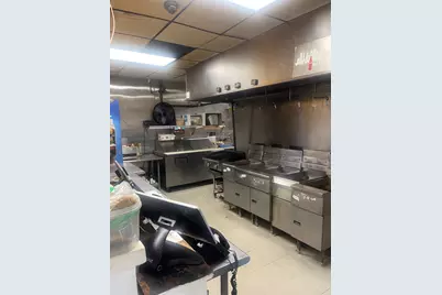 197 North St, Newton, MA 02460 - Photo 7