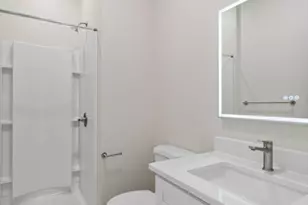 34 Tremaine St, Leominster, MA 01453 - Photo 5