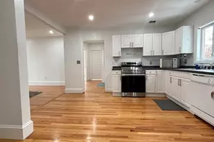 554 Main, Wakefield, MA 01880 - Photo 3