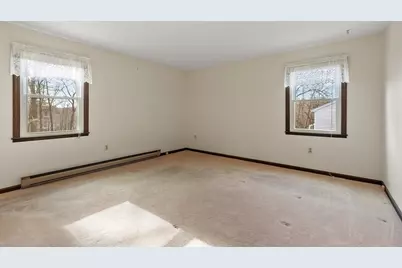 24 North St, Leominster, MA 01453 - Photo 21