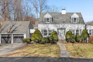 212 Pearl St, Gardner, MA 01440 - Photo 1