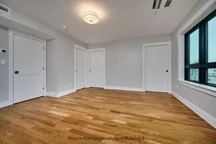 10 Hawley St, Northampton, MA 01060 - Photo 17