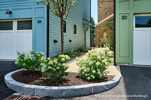 10 Hawley St, Northampton, MA 01060 - Photo 19