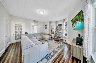 28 Richards St, Worcester, MA 01603 - Photo 11