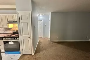 363 Hildreth, Lowell, MA 01850 - Photo 9