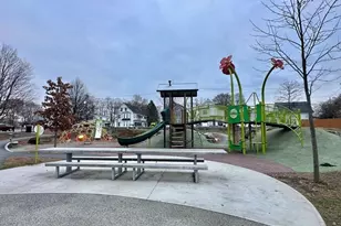 363 Hildreth, Lowell, MA 01850 - Photo 13