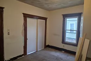 21 Clifford St, Springfield, MA 01109 - Photo 9