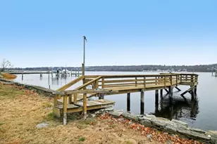 2396 Riverside Ave, Somerset, MA 02726 - Photo 3