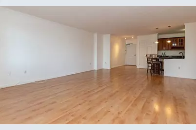 6 Whittier Place #9E, Boston, MA 02114 - Photo 9