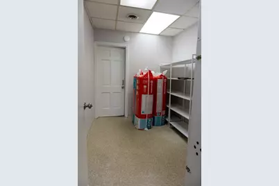 31 N Main, Sherborn, MA 01770 - Photo 5