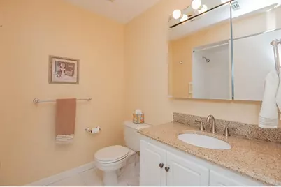 1006 Paradise Rd #PHO, Swampscott, MA 01907 - Photo 17