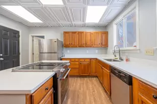 114 Green St, Gardner, MA 01440 - Photo 5