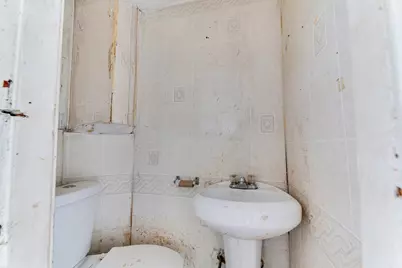 8 Weldon St, Boston, MA 02121 - Photo 15