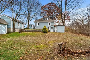 11 Devonshire St, Lawrence, MA 01843 - Photo 33