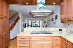 905 Sherwood Forest Ln, Saugus, MA 01906 - Photo 13