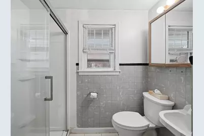 47 Holy Cross Street, Springfield, MA 01104 - Photo 17