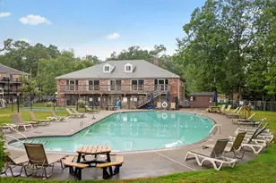 90 Edgelawn Ave, North Andover, MA 01845 - Photo 17