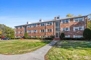 90 Edgelawn Ave, North Andover, MA 01845 - Photo 1