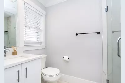 29 Cherry St #2, Waltham, MA 02453 - Photo 9