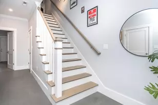 29 Cherry St, Waltham, MA 02453 - Photo 13