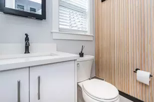 29 Cherry St, Waltham, MA 02453 - Photo 11