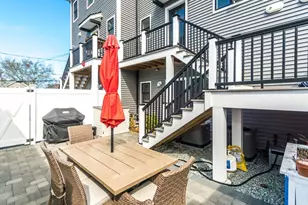 29 Cherry St, Waltham, MA 02453 - Photo 17