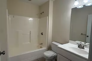 20 Locust St, Medford, MA 02155 - Photo 7