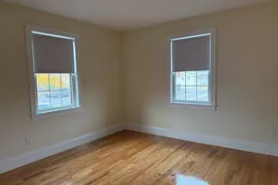 20 Locust St, Medford, MA 02155 - Photo 5