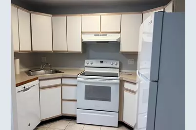 279 West Fellsway #1, Medford, MA 02155 - Photo 5