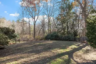 64 Chestnut St, Lunenburg, MA 01462 - Photo 11