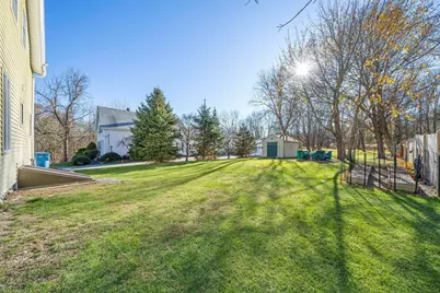 324 West Union St, East Bridgewater, MA 02333 - Photo 9