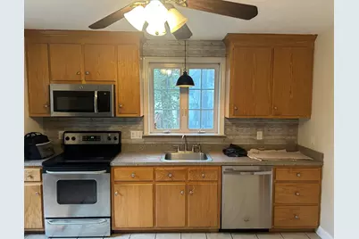 31 Wellington Street #1, Medway, MA 02053 - Photo 5