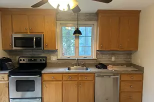 31 Wellington St, Medway, MA 02053 - Photo 5