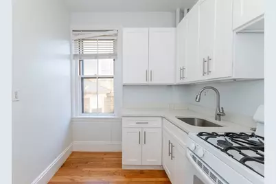 30 Kilsyth Rd #3, Brookline, MA 02445 - Photo 17