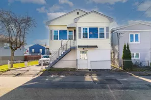 21 Beach Rd, Revere, MA 02151 - Photo 21