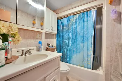 108 Phillips Ave, New Bedford, MA 02746 - Photo 5