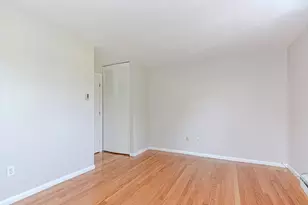 4 Colonial Village Dr, Arlington, MA 02474 - Photo 13