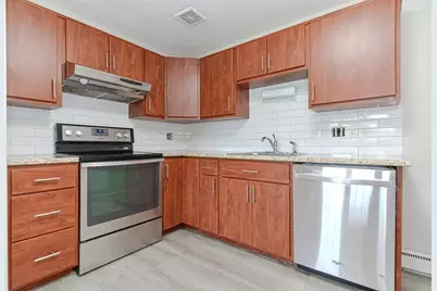 4 Colonial Village Dr #9, Arlington, MA 02474 - Photo 3